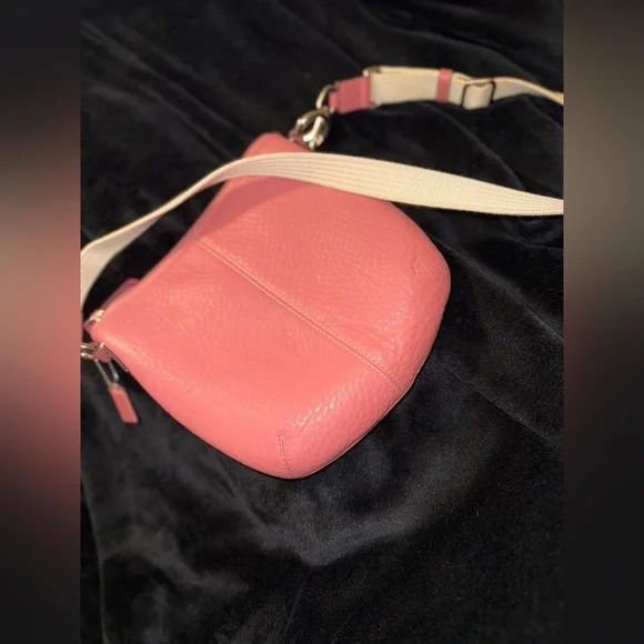 Coach Coral Crossbody Bag with Gold Details - Picture 8 of 16